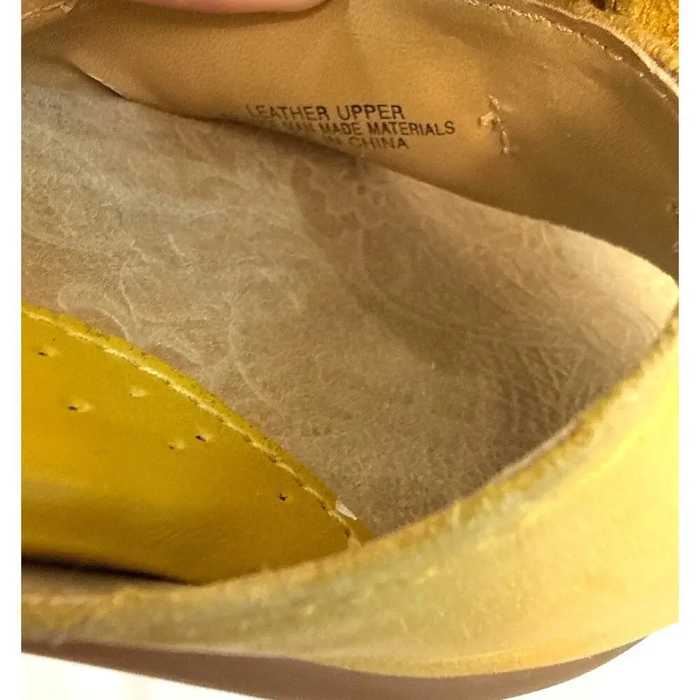 Born Zinnia Yellow Leather Flower Slide Sandals Women 8 Floral Boho Comfort BOC